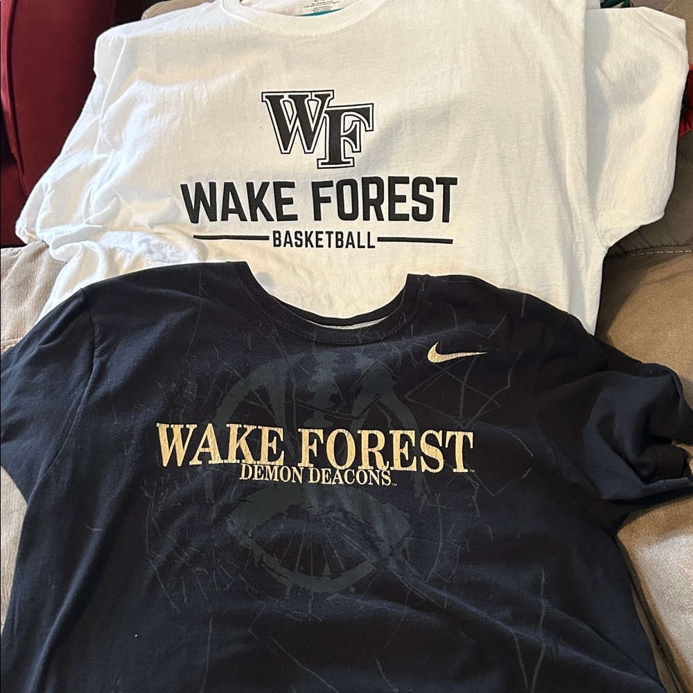 Bundle of 2 men’s tees, Nike & Hanes Wake Forest size  xl